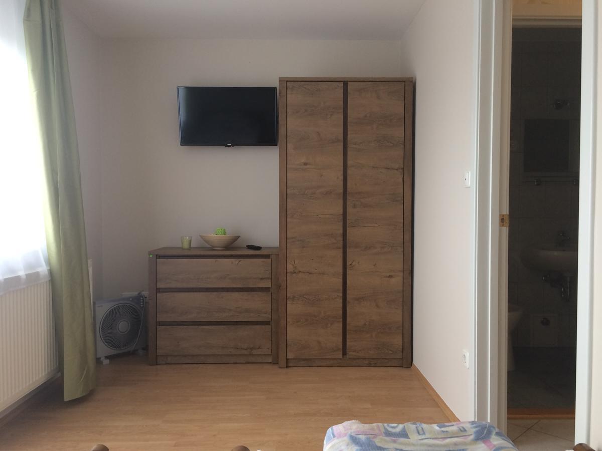 Szaloky Apartmanhaz Gyenesdias Exterior photo